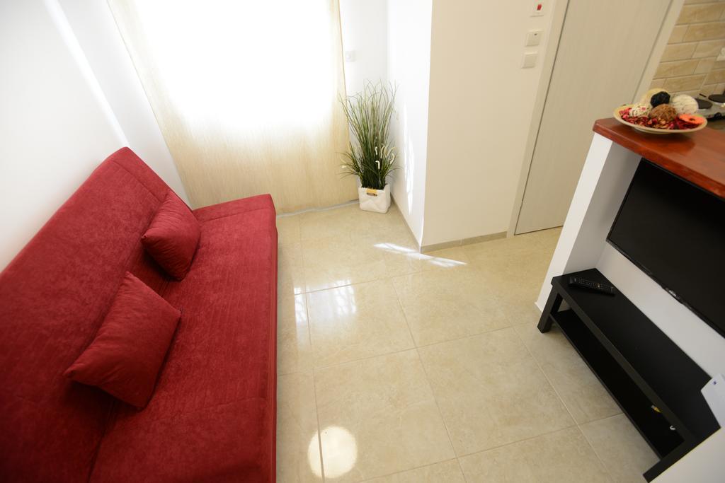 Olga Beach Apartments Хайфа Екстер'єр фото